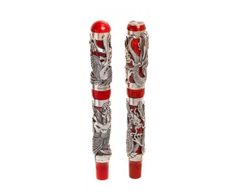 MONTEGRAPPA "BRUCE LEE DRAGON" FOUNTAIN PENS, LIMITED EDITION.Barrel in sterling silver and red celluloid.Bicolour 18 Kts gol