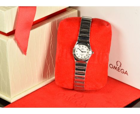 Omega Constellation ladies wristwatch ref.&nbsp;1561.71.00&nbsp;with date aperture, steel hands and hour markers, mother of p