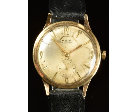 Avia 9ct gold gentleman's wristwatch with subsidiary seconds dial, gold hands, hour markers and Arabic numerals, silver dial 