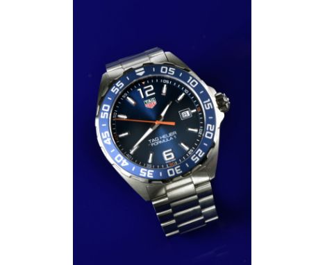 Tag Heuer Formula 1 gentleman's wristwatch ref. WAZ1010 with date aperture, luminous hands and hour markers, orange centre se