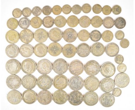 Approximately 583g of pre 1947 British silver coinage to include 22 half crowns including a 1916 example