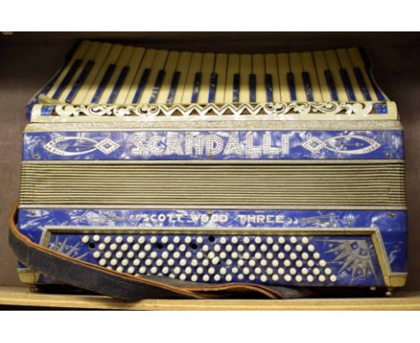 Scott Wood Scandali accordion, 47cm long  