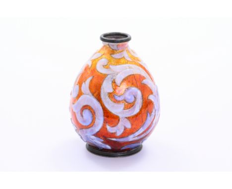 Camille Fauré (1874-1956): An enamelled 'acanthus leaves' copper vase, Limoges, France, first third 20th C.H 13,5 cm