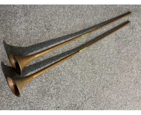 Pair of vintage copper &amp; brass hunting horns