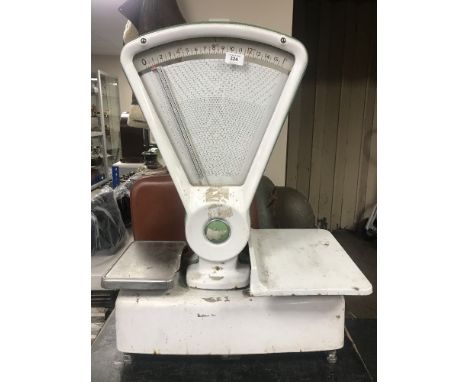 Set of Avery shop scales 
