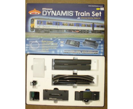 Bachmann OO Gauge, 30-046 E-Z Command Dynamis train set, (boxed).