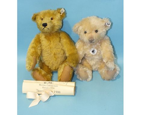 Steiff, two replica teddy bears: Teddy Bear 1908, No. 1255 of Ltd Edn of 3000, with certificate, 38cm and Teddy Bär 1906, 35c