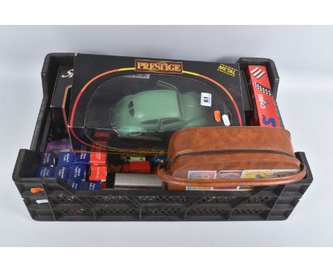 A QUANTITY OF BOXED AND UNBOXED DIECAST VEHICLES, to include boxed Solido Prestige 1/18? scale Volkswagen Beetle, No.8016, bo