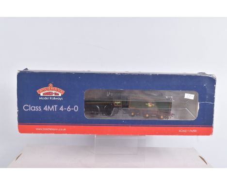 A BOXED BACHMANN BRANCHLINE 00 GAUGE MODEL LOCOMOTIVE, Standard Class 4MT 4-6-0 75069 in BR lined green with late crest (as p