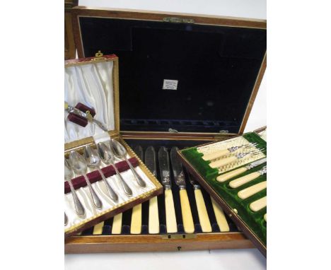 A collection of silver plated items including an entrée dish, wine cooler, cream jug, cased and loose flatware, etc