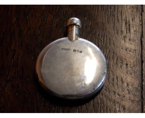 LONDON SILVER SCENT PHIAL IN THE FORM OF A MOON FLASK 5CM