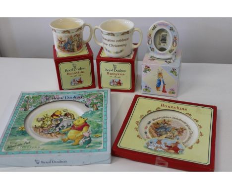 A selection of Royal Doulton &amp; Wedgewood ceramics 