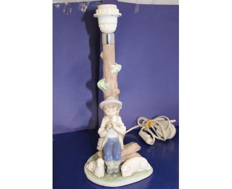 A Nao ceramic lamp base 