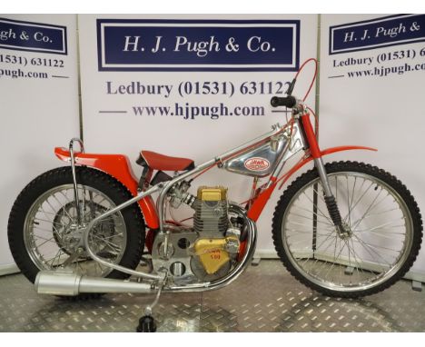 Jawa Speedway motorcycle. 1988 Frame - Jawa (Czechoslovakian), Jawa centre carb frame Engine - Jawa 500cc, 897 SOHC, 66bhp an