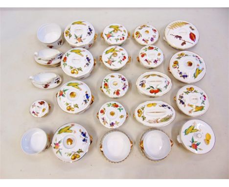 AN EXTENSIVE COLLECTION OF ROYAL WORCESTER 'EVESHAM' PATTERN CERAMICS,  including four lidded tureens 22cm diameter, four lid