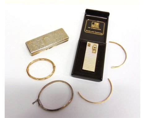 A 9 CARAT GOLD HINGED BANGLE of barley twist design, 5.1cm internal diameter, 4g gross; with a broken bangle, 3.9g gross; a h