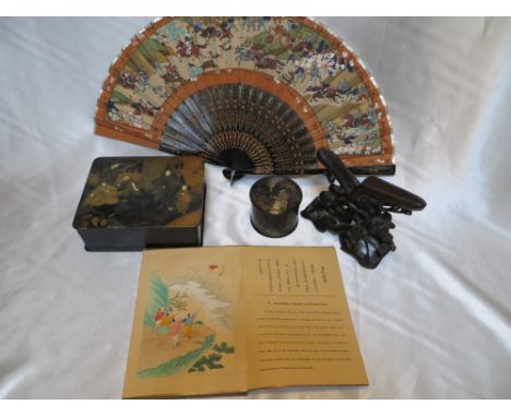 Assorted Oriental items consisting of 1x fan; 2x trinket boxes; 1x carved ornament; 1x prayer book (prayers 7-10).