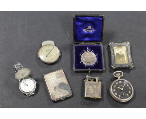 A BAG OF COLLECTABLES TO INC HALLMARKED SILVER ITEMS