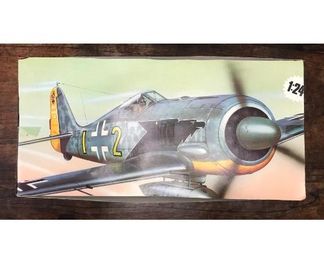 A Tauro Model R.N Gorizia Italian Heavy Cruiser of WW2 1/400 Scale Model Kit 