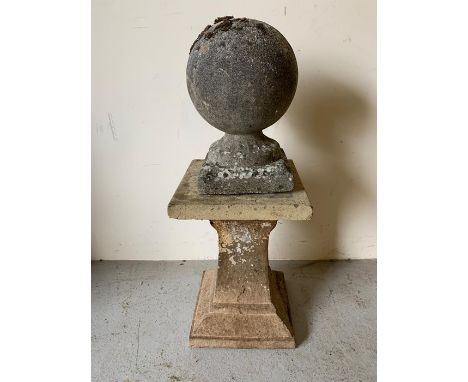 Garden ball finial on plinth (H79cm)