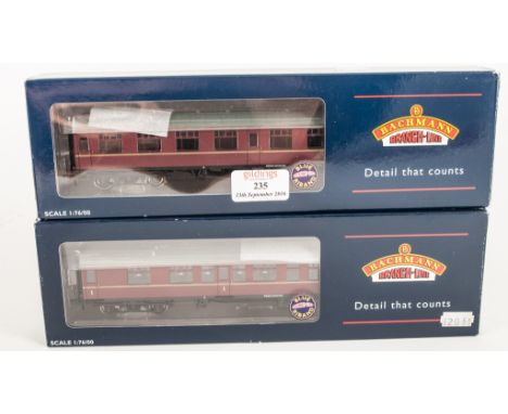 Bachmann Passenger coaches 39-126A, 39-051B, 34-701, 39-226, 39-101a, 34-626, 39-027, 39-026c, 34-602, 39-126B, (10).