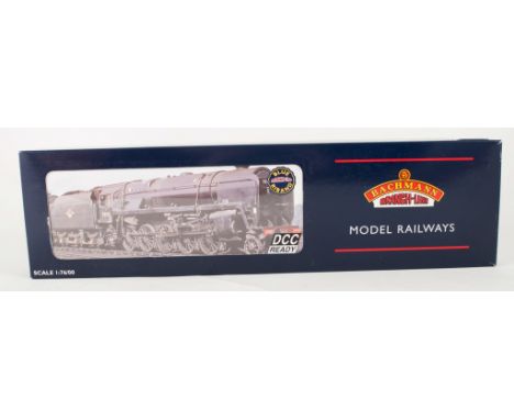 Bachmann 9F 2-10-0 standard 92192, D/Chimney BR L/C black BR1F tender locomotive set 32-851.