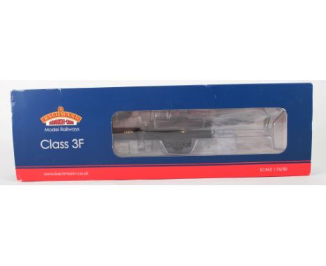 Bachmann class 3F 42474, BR black late crest locomotive set 31-625.