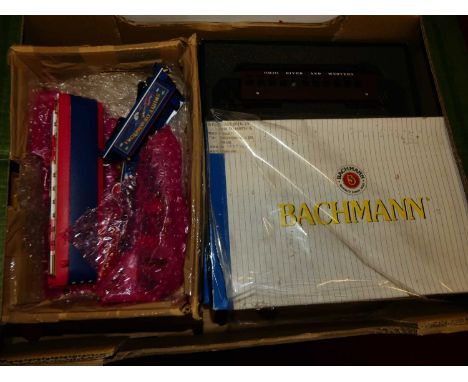 One tray containing 2 Bachmann HO sets item no.11306 4-8-4 Niagara ,11306 S.P.. 4-8-4 and Spectrum 26329 coach plus a loose S