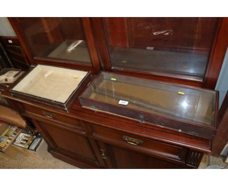 Two vintage table top display cases 