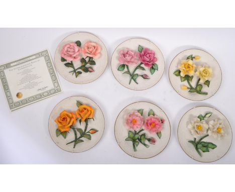 Franklin Mint - Capodimonte - Collection of bisque porcelain 3D heirloom rose collectors plates with certificates. Measures a