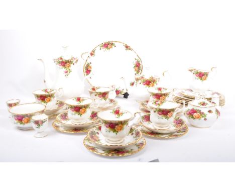 Royal Albert - Old Country Roses - A vintage 20th century Royal Albert Old Country Roses bone china tea and dinner service co