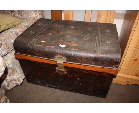 A tin trunk containing a leather Gladstone bag etc. 