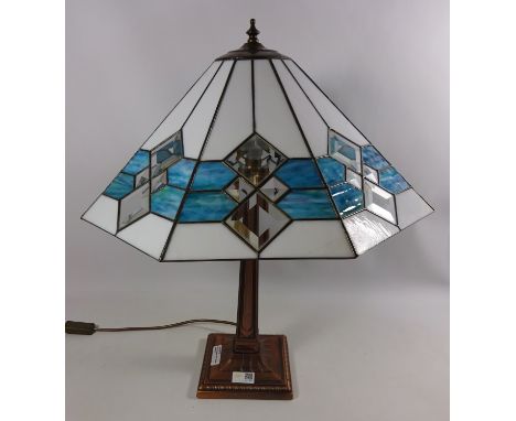 Leaded stained glass lamp shade on metal base (This item is PAT tested - 5 day warranty from date of sale)  Condition Report 