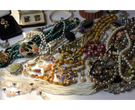 A quantity of costume jewellery, to include some silver jewellery and a rolled gold bangle