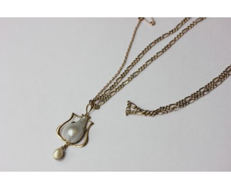 A baroque pearl pendant on neck chain 