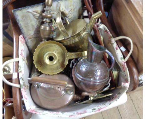 A box containing a quantity brass, copper and other collectable items including brass 'Goodnight' chamber stick, brass table 