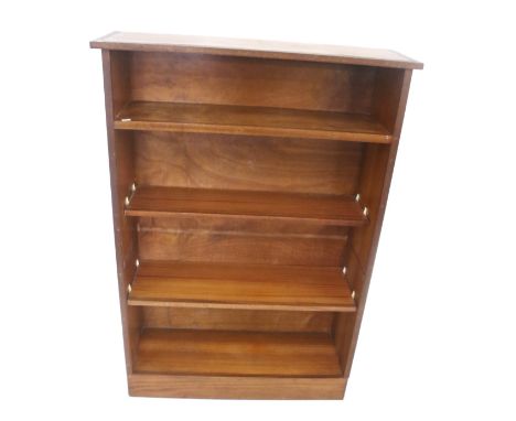 A wooden bookcase shelf unit. With three shelves, H134cm x W94cm x D31cm