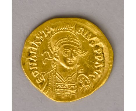An Early Byzantine Gold Solidus of Anastasius I Dicorus (491 &ndash; 518) Constantinople, 4.3g,fine/very fineTo the surface o