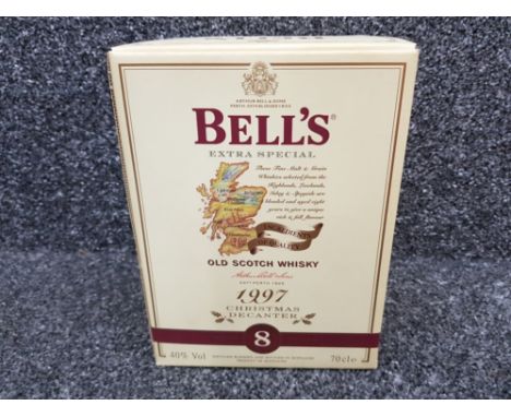 Bell's Extra Special old scotch whisky christmas 1997 decanter, 70cl still sealed, with original box
