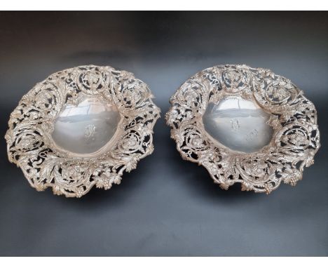 An impressive pair of Edwardian pierced silver tazzas, by Walker &amp; Hall, Sheffield 1903, 29cm diameter, 1199g. Provenance