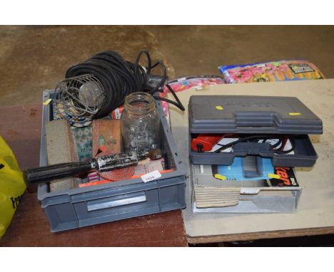 Mixed lot of various hand tools to include Black &amp; Decker jigsaw, work lamp etc