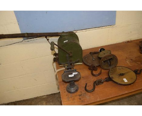 Mixed lot of various vintage bygones, scales etc