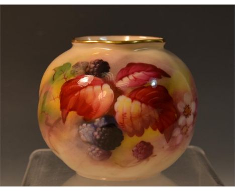 A Royal Worcester vase signed by Kitty Blake. Date code 1928. Height 7.5cm.