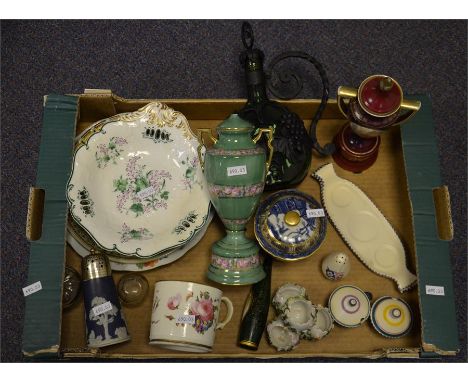 A tray lot of mixed pottery items, including some Poole items.