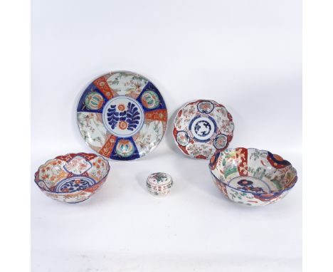 An Imari charger, 31.5cm, Imari bowls and plate, and a Chinese porcelain bowl and cover 