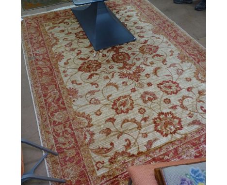 A large cream ground Ziegler carpet, 280cm x 200cm 