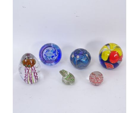 6 various glass paperweights, including Satara and Caithness 