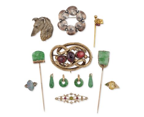 A group of jewellery,&nbsp;comprising: a 9ct gold citrine single stone ring, ring size N; an Edwardian 15ct gold peridot, rub