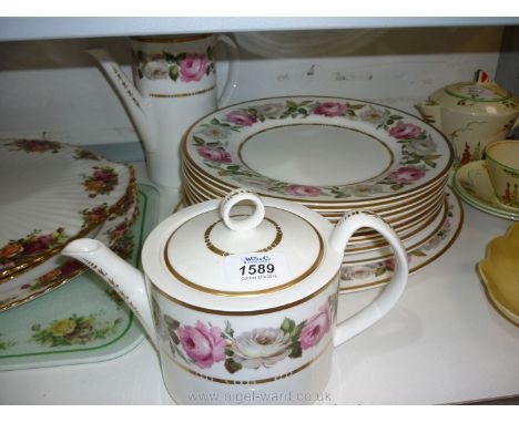 A quantity of Royal Worcester 'Royal Garden' pattern china including teapot, coffee pot, cake stand, platter and 8 dinner pla