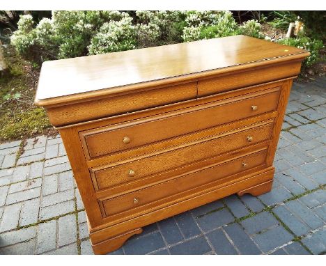 A good quality light oak chest of two over three drawers on bracket supports 91cm x 119cm x 53cm 